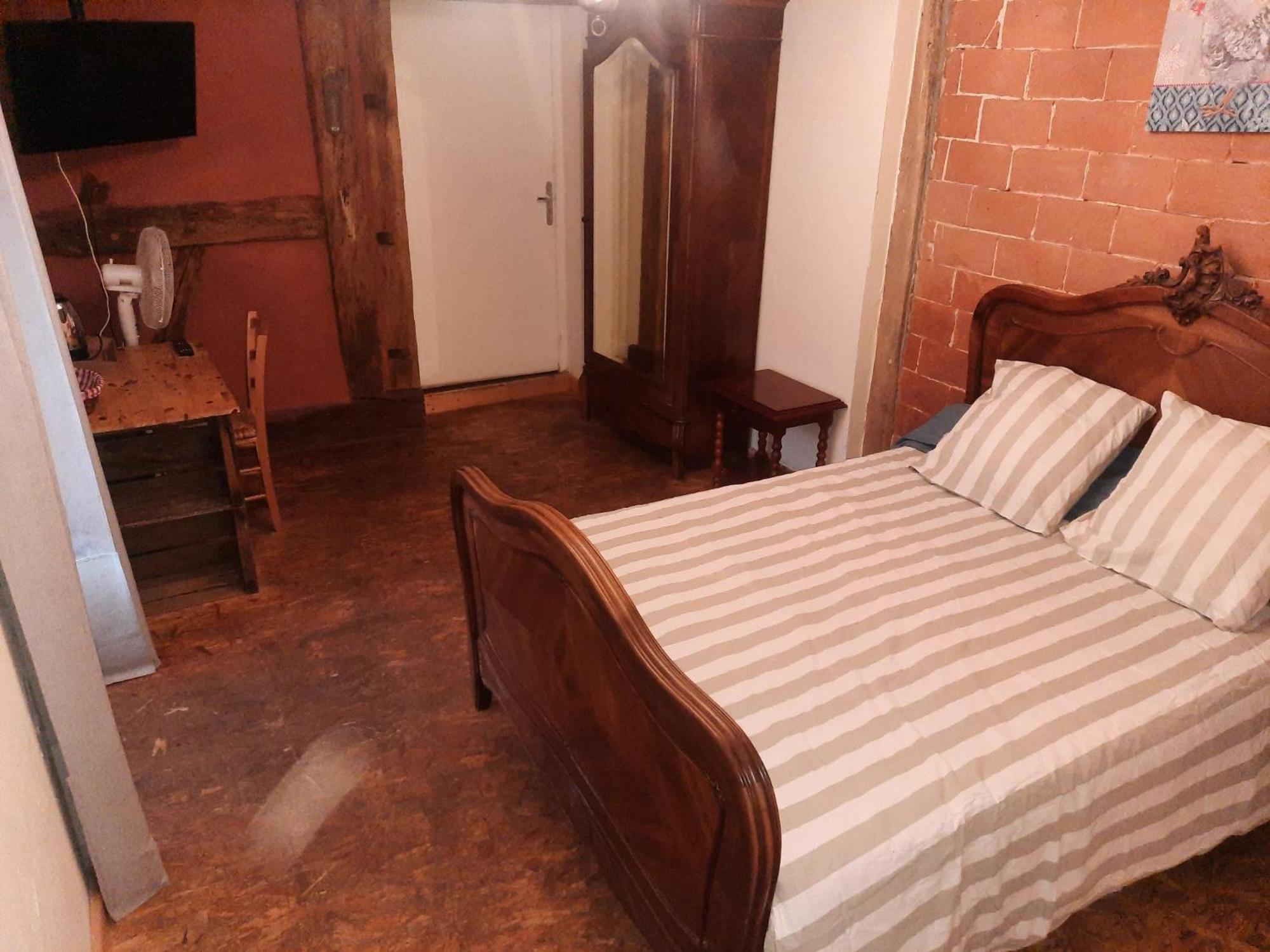 A La Poularde B&B Curciat-Dongalon Quarto foto